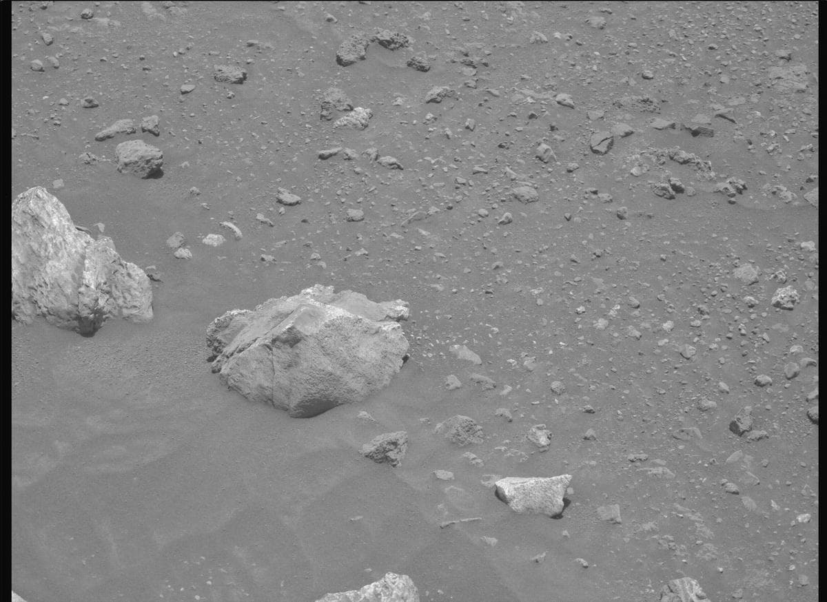 Mars image captured by MCZ_LEFT on Perseverance