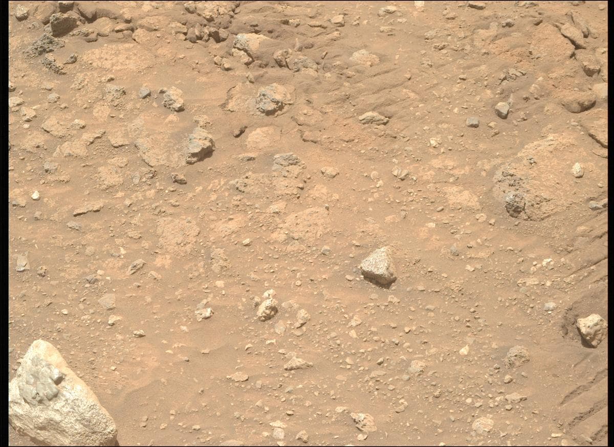 Mars image captured by MCZ_RIGHT on Perseverance