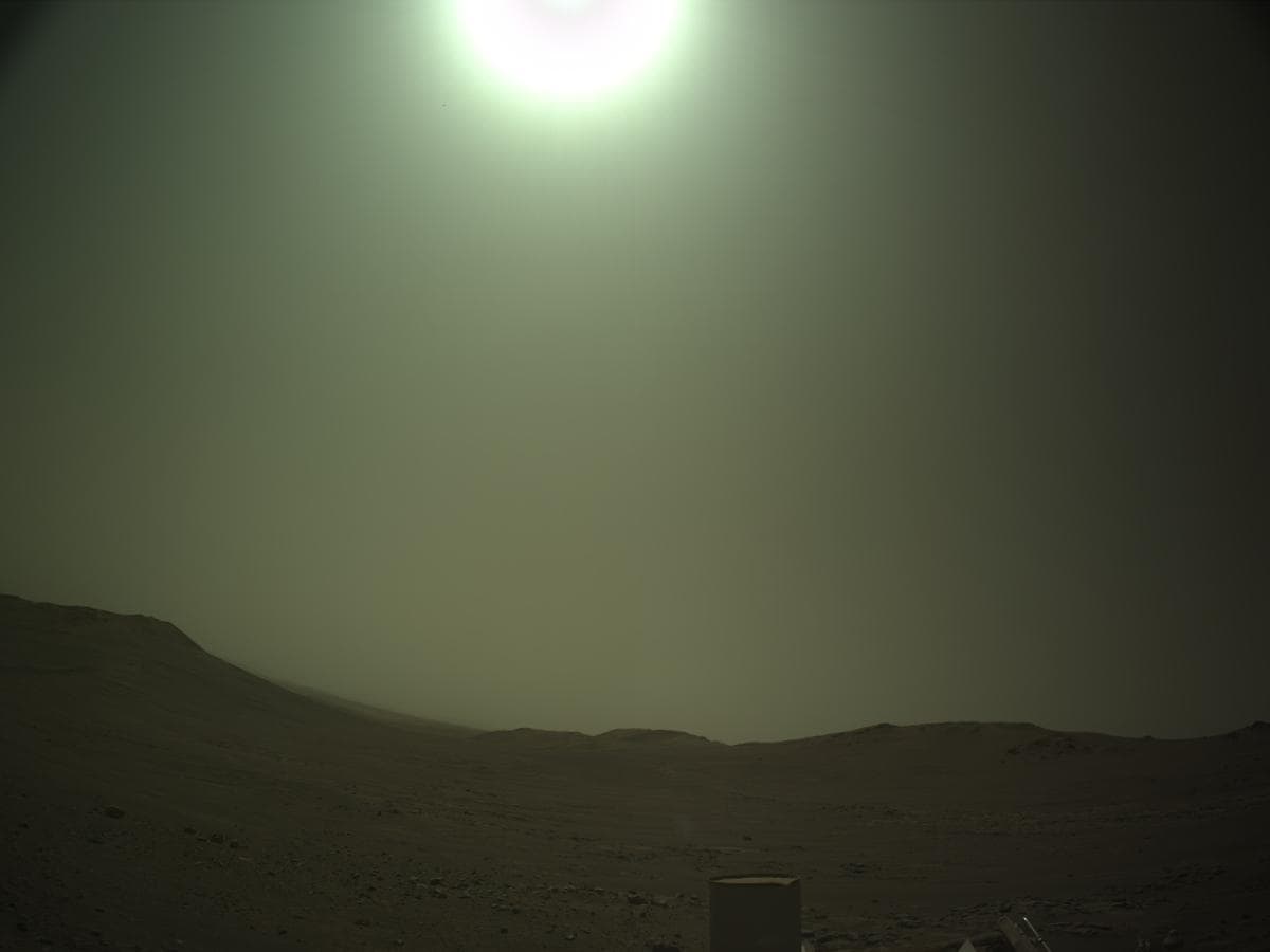 Mars image captured by NAVCAM_LEFT on Perseverance