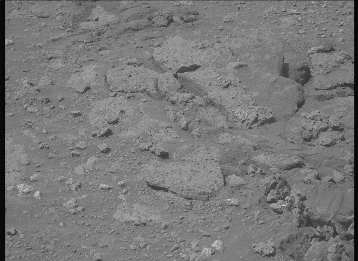 Mars image captured by MCZ_LEFT on Perseverance