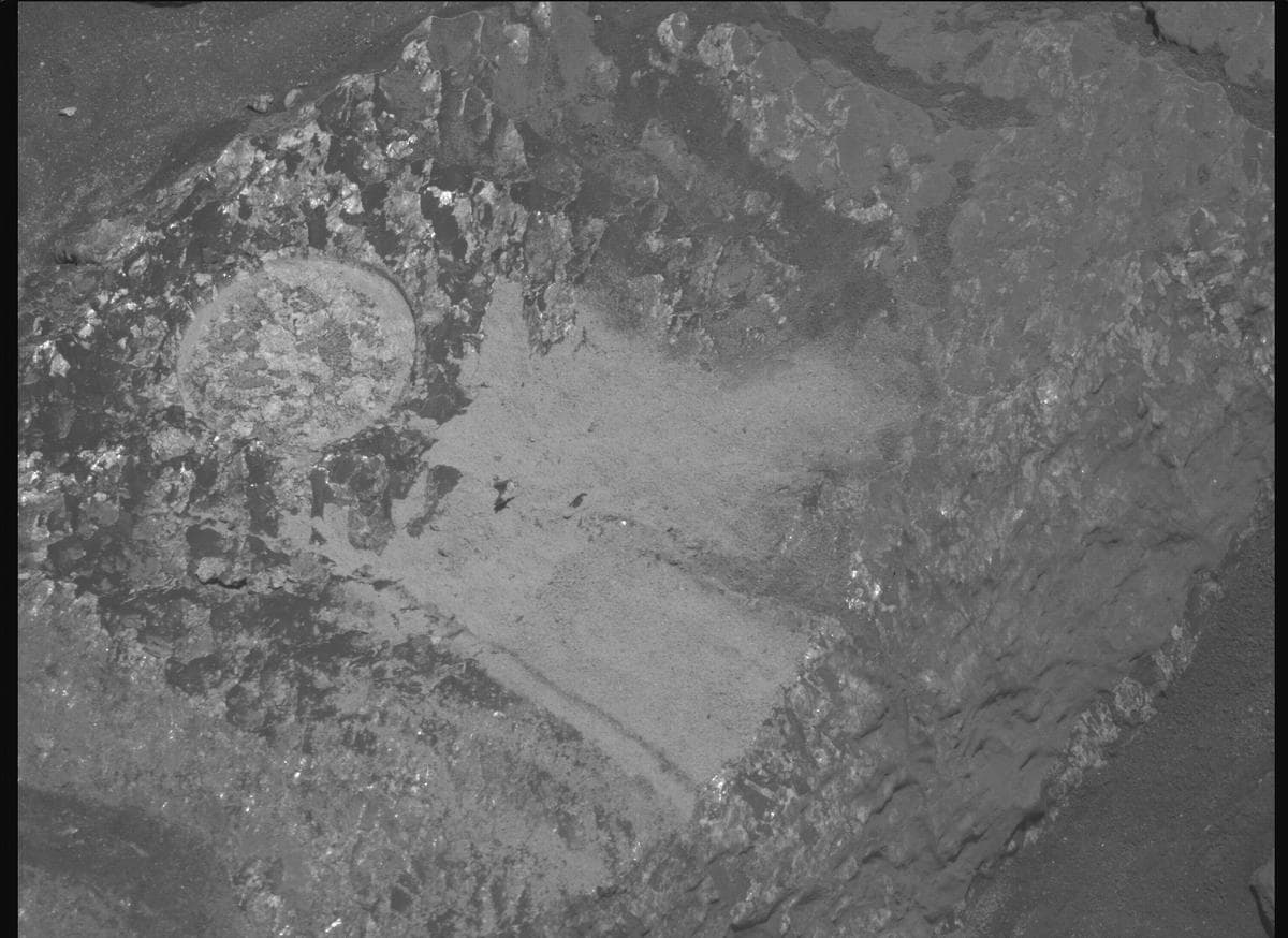 Mars image captured by MCZ_RIGHT on Perseverance