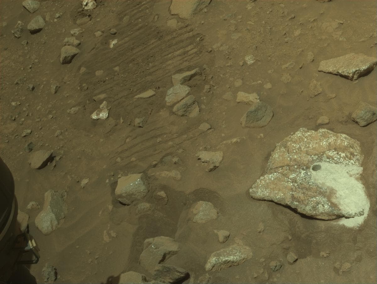 Mars image captured by NAVCAM_RIGHT on Perseverance