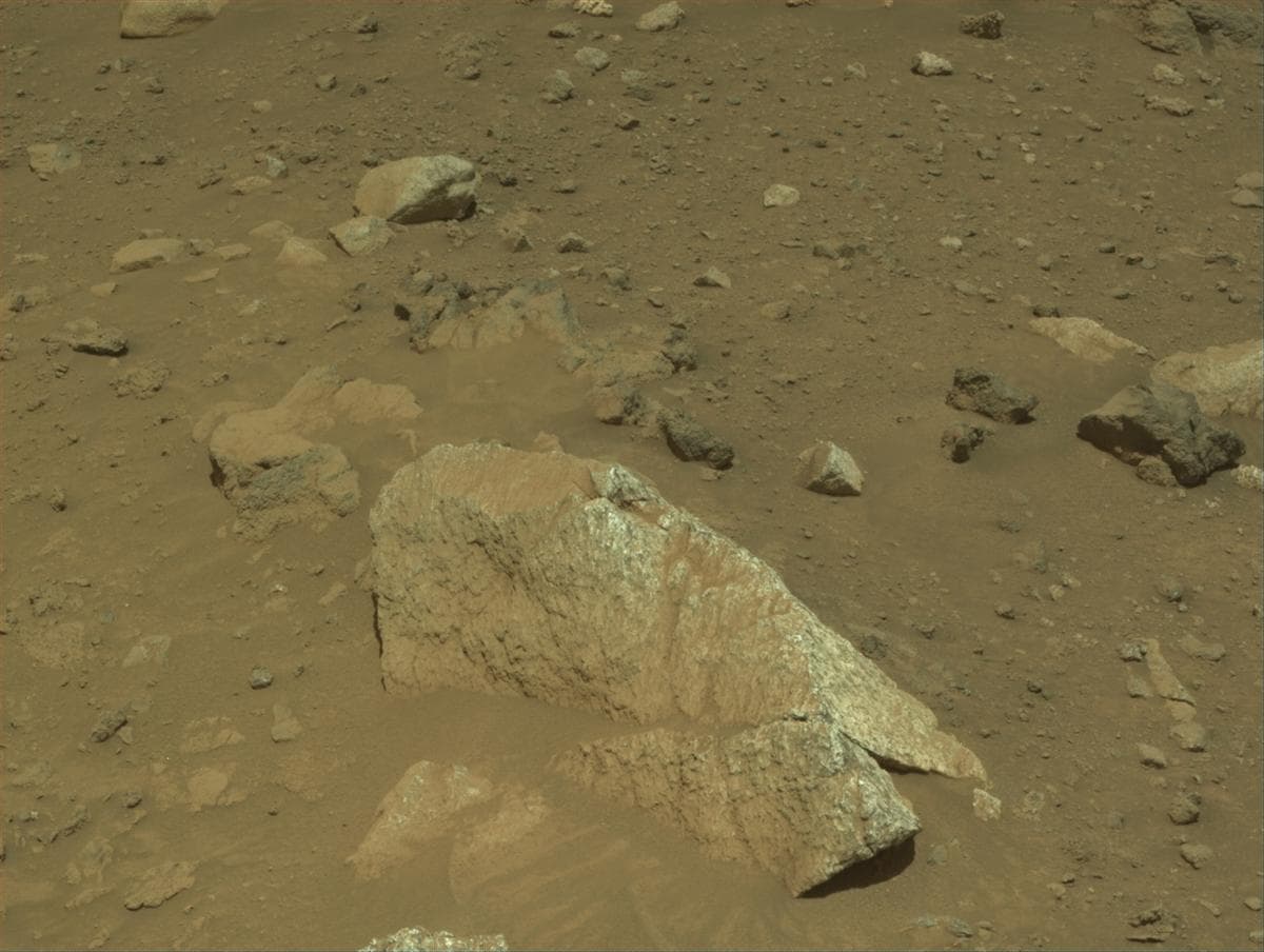 Mars image captured by NAVCAM_RIGHT on Perseverance