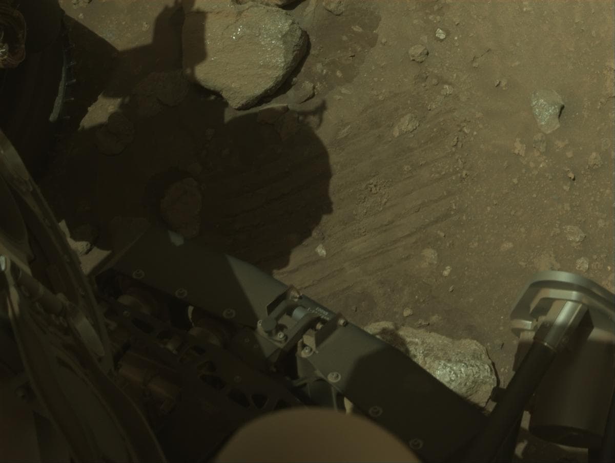 Mars image captured by NAVCAM_RIGHT on Perseverance