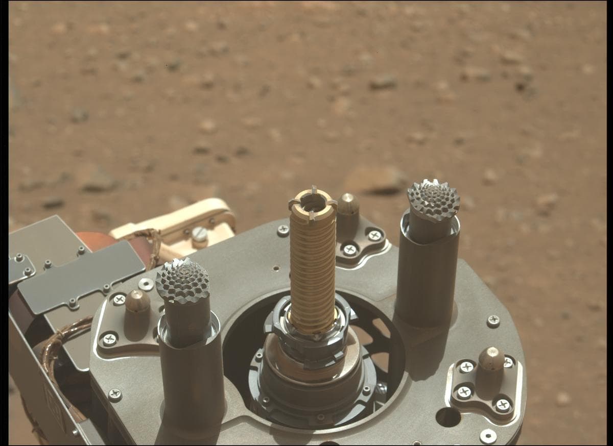 Mars image captured by MCZ_LEFT on Perseverance