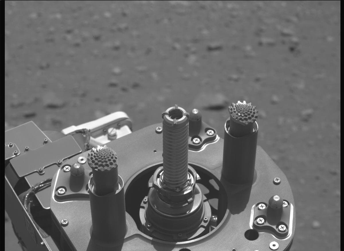 Mars image captured by MCZ_LEFT on Perseverance
