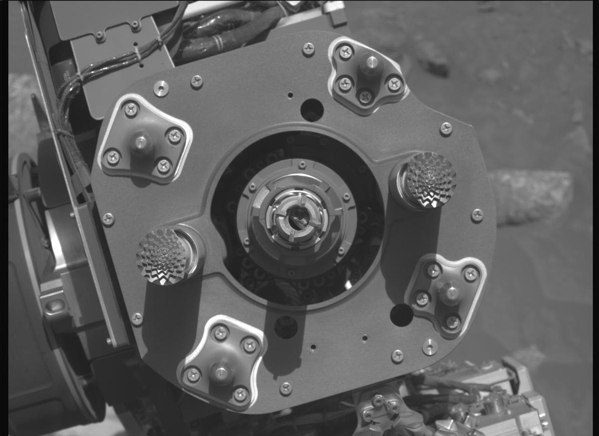 Mars image captured by MCZ_LEFT on Perseverance