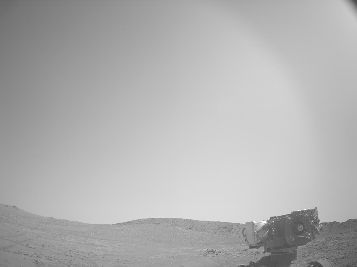 Mars image captured by NAVCAM_LEFT on Perseverance