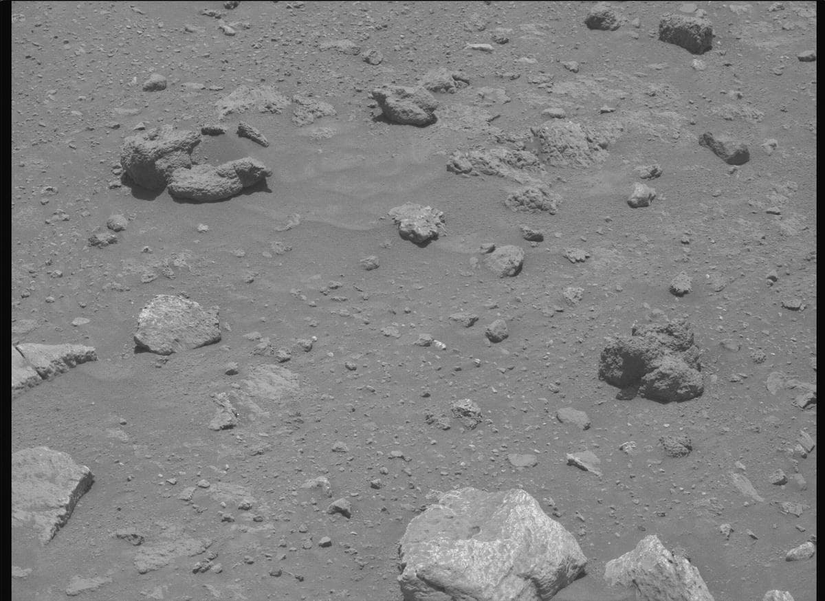 Mars image captured by MCZ_LEFT on Perseverance