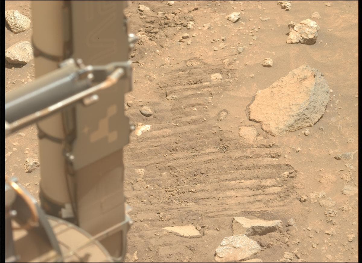 Mars image captured by MCZ_LEFT on Perseverance