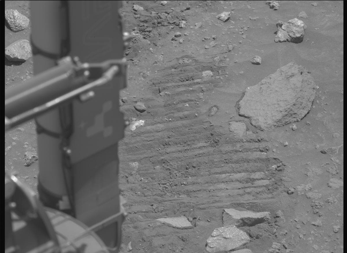 Mars image captured by MCZ_LEFT on Perseverance
