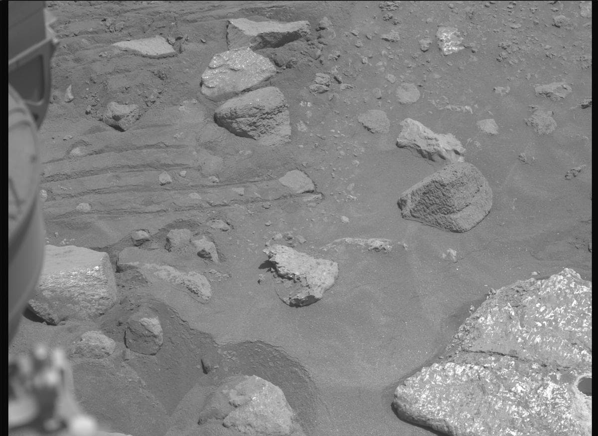 Mars image captured by MCZ_LEFT on Perseverance