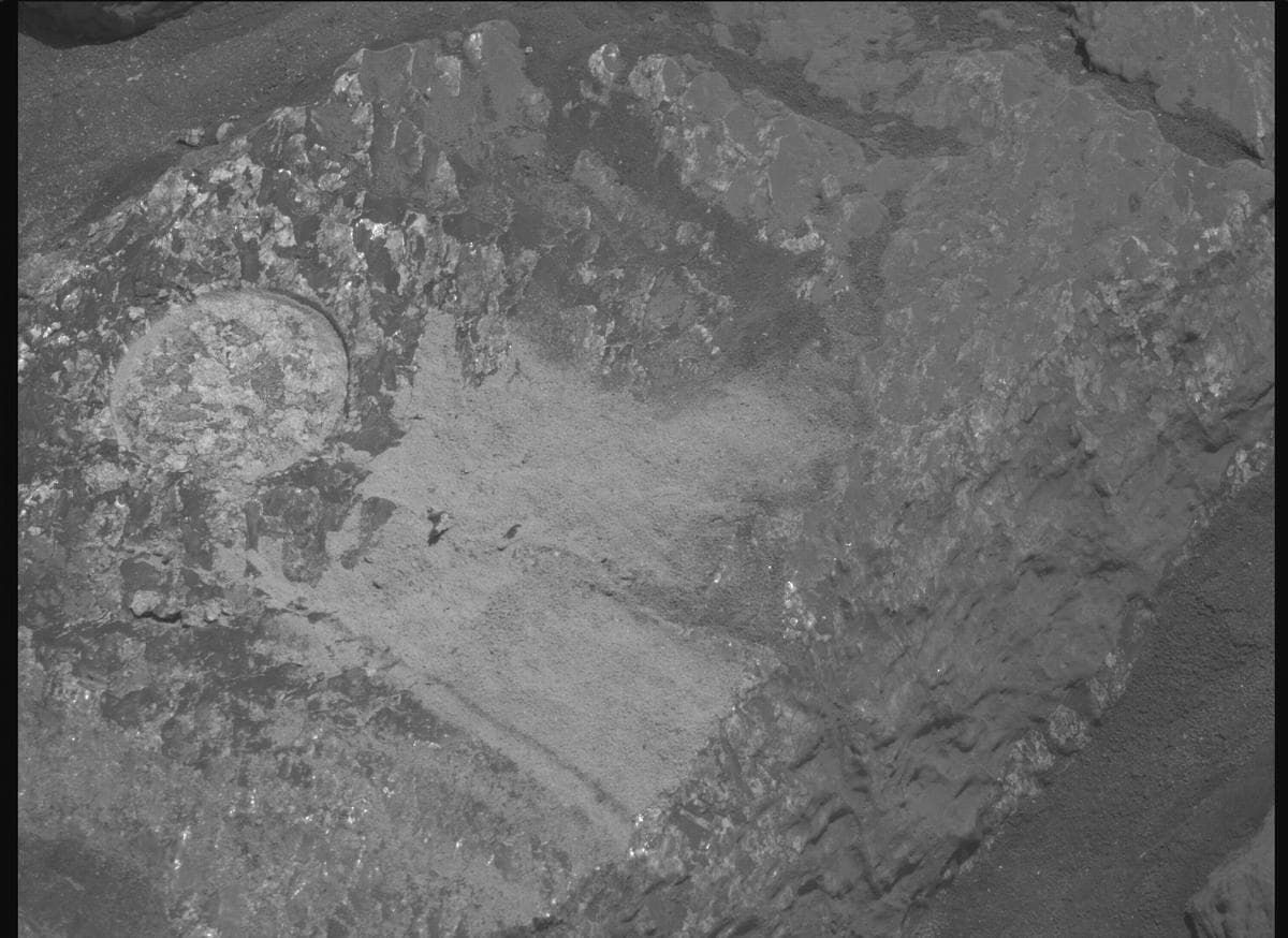 Mars image captured by MCZ_RIGHT on Perseverance