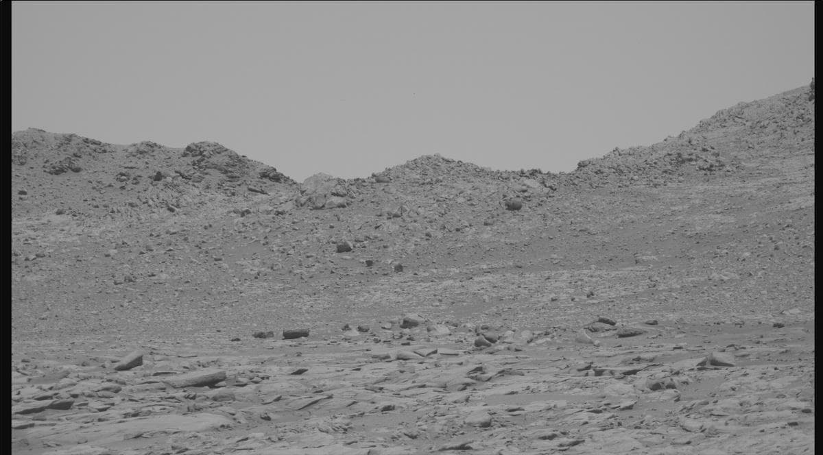 Mars image captured by MCZ_RIGHT on Perseverance