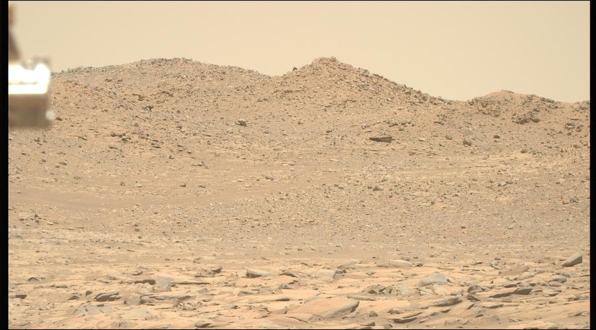 Mars image captured by MCZ_RIGHT on Perseverance