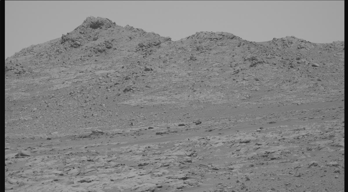 Mars image captured by MCZ_RIGHT on Perseverance