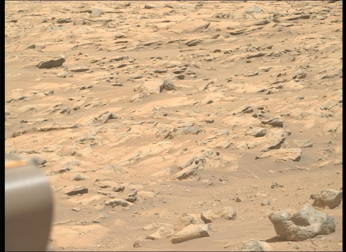 Mars image captured by MCZ_RIGHT on Perseverance