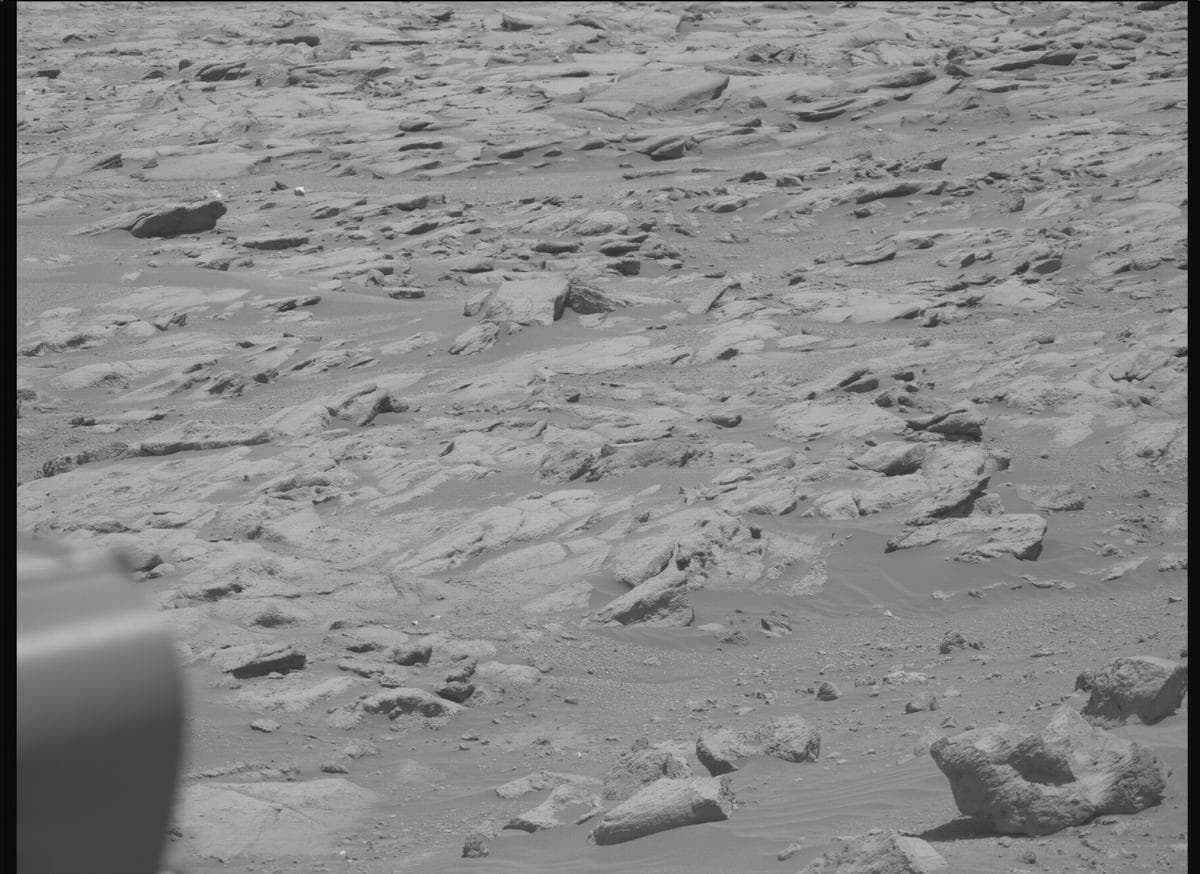 Mars image captured by MCZ_RIGHT on Perseverance