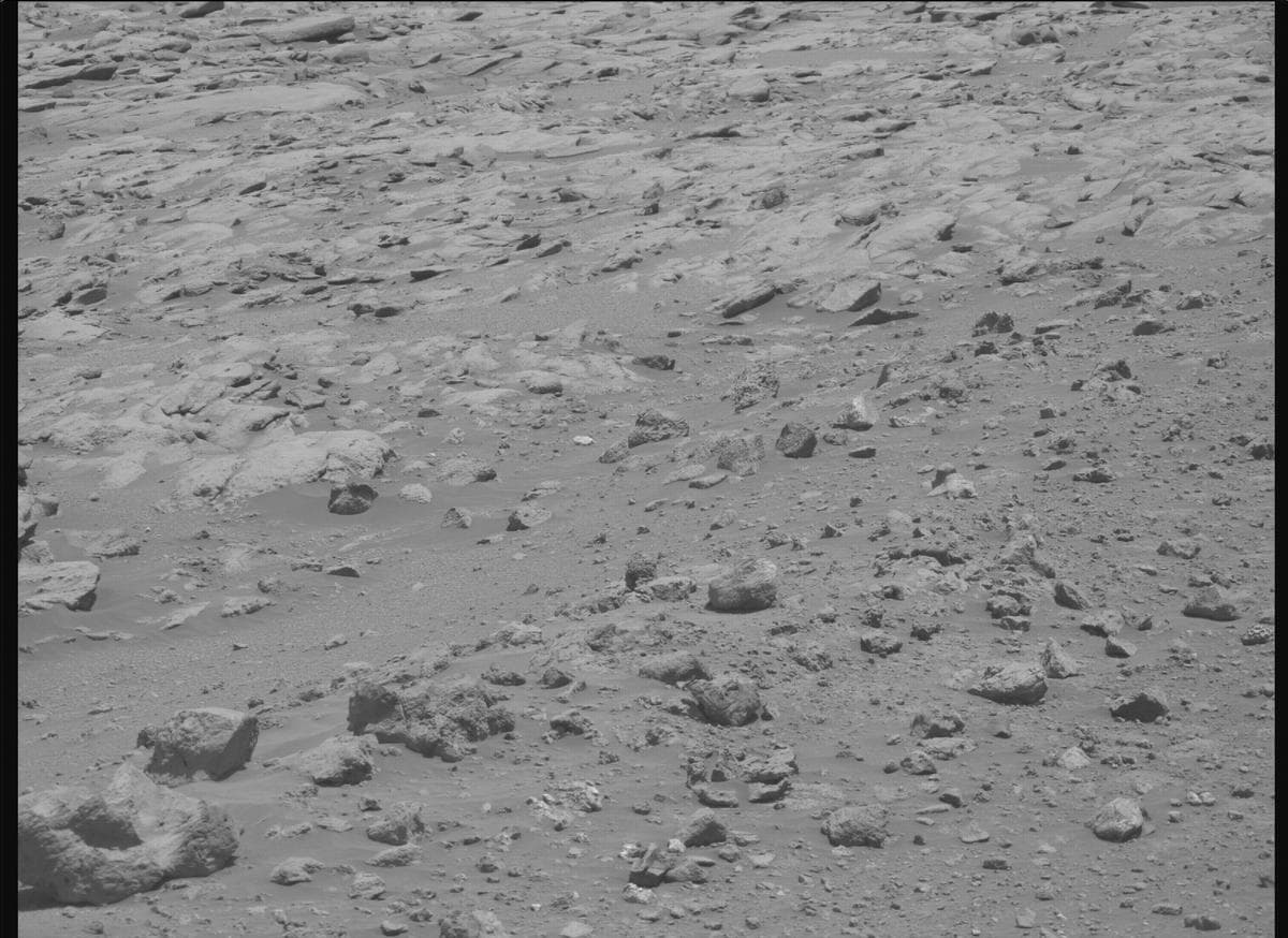 Mars image captured by MCZ_RIGHT on Perseverance