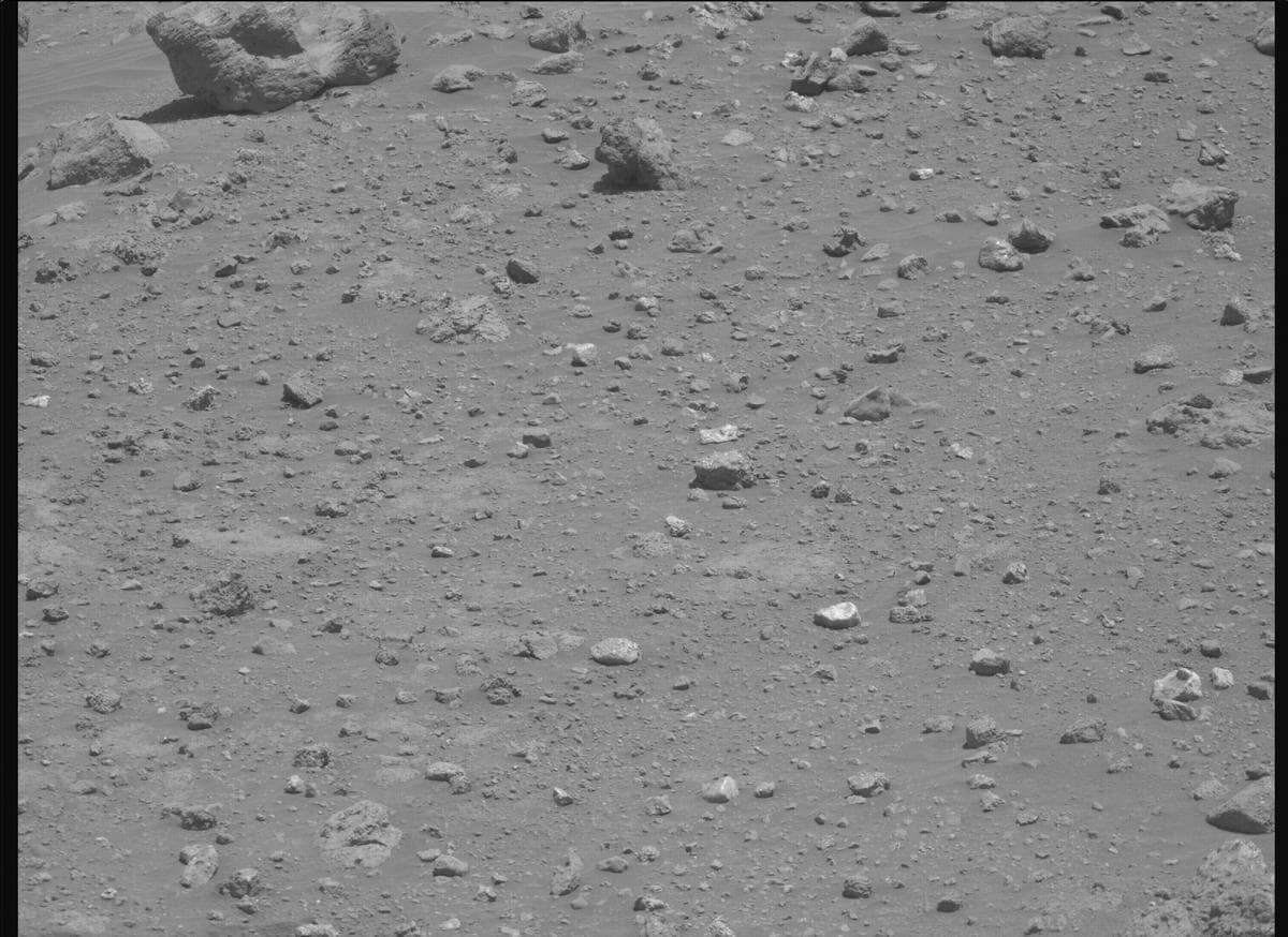 Mars image captured by MCZ_RIGHT on Perseverance