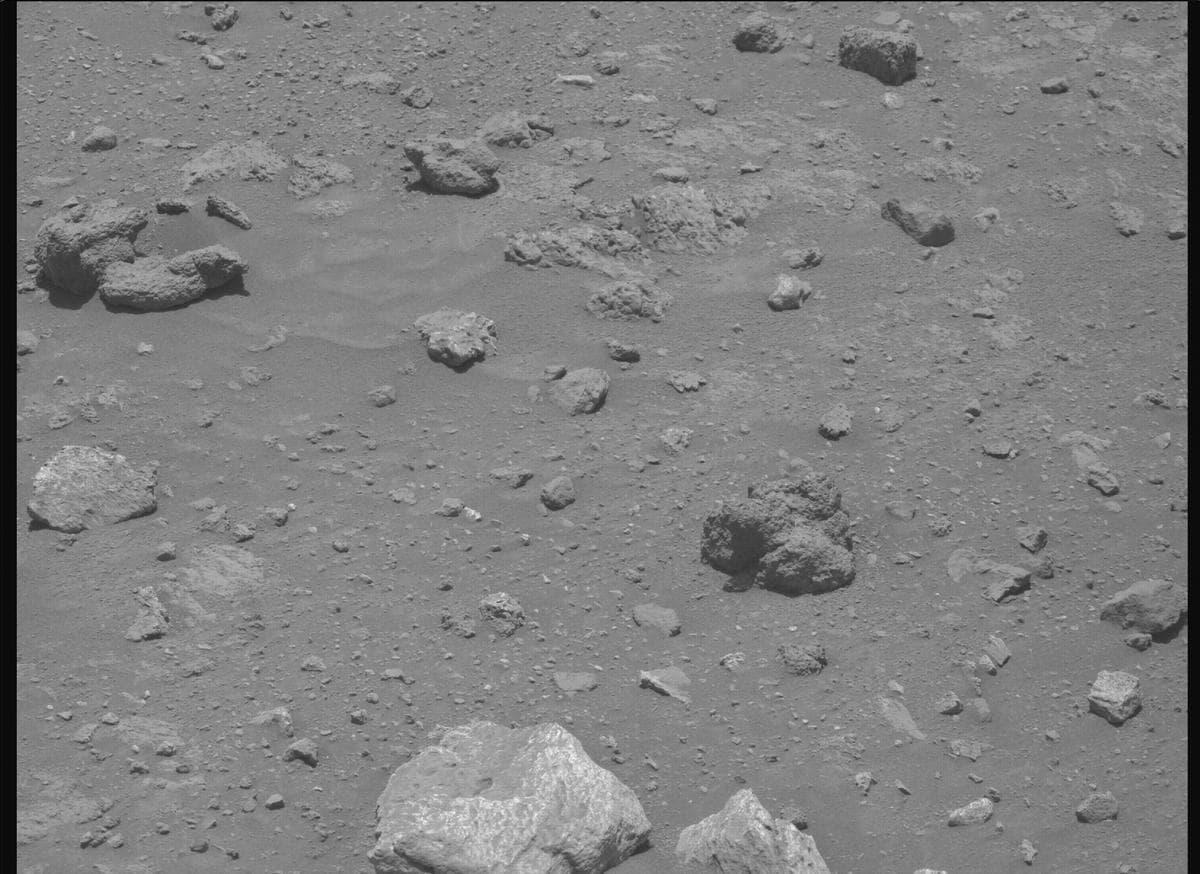 Mars image captured by MCZ_RIGHT on Perseverance