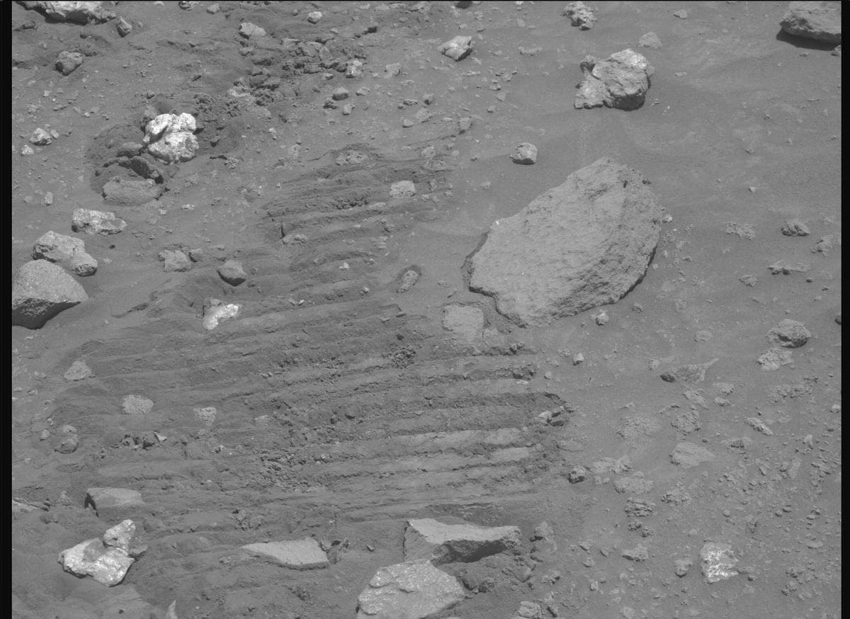Mars image captured by MCZ_RIGHT on Perseverance