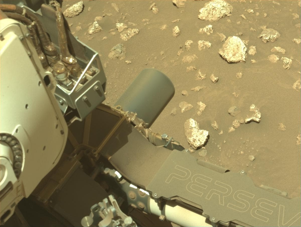 Mars image captured by NAVCAM_LEFT on Perseverance