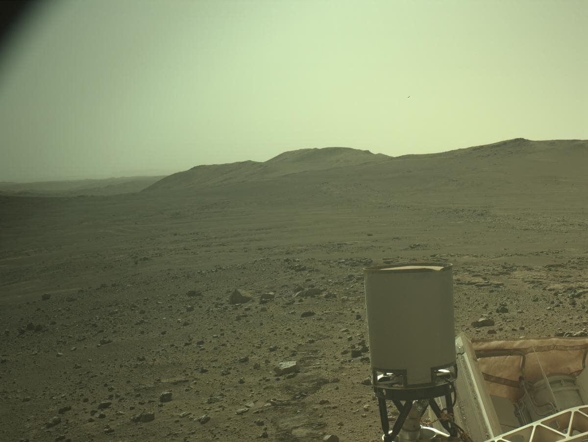 Mars image captured by NAVCAM_LEFT on Perseverance