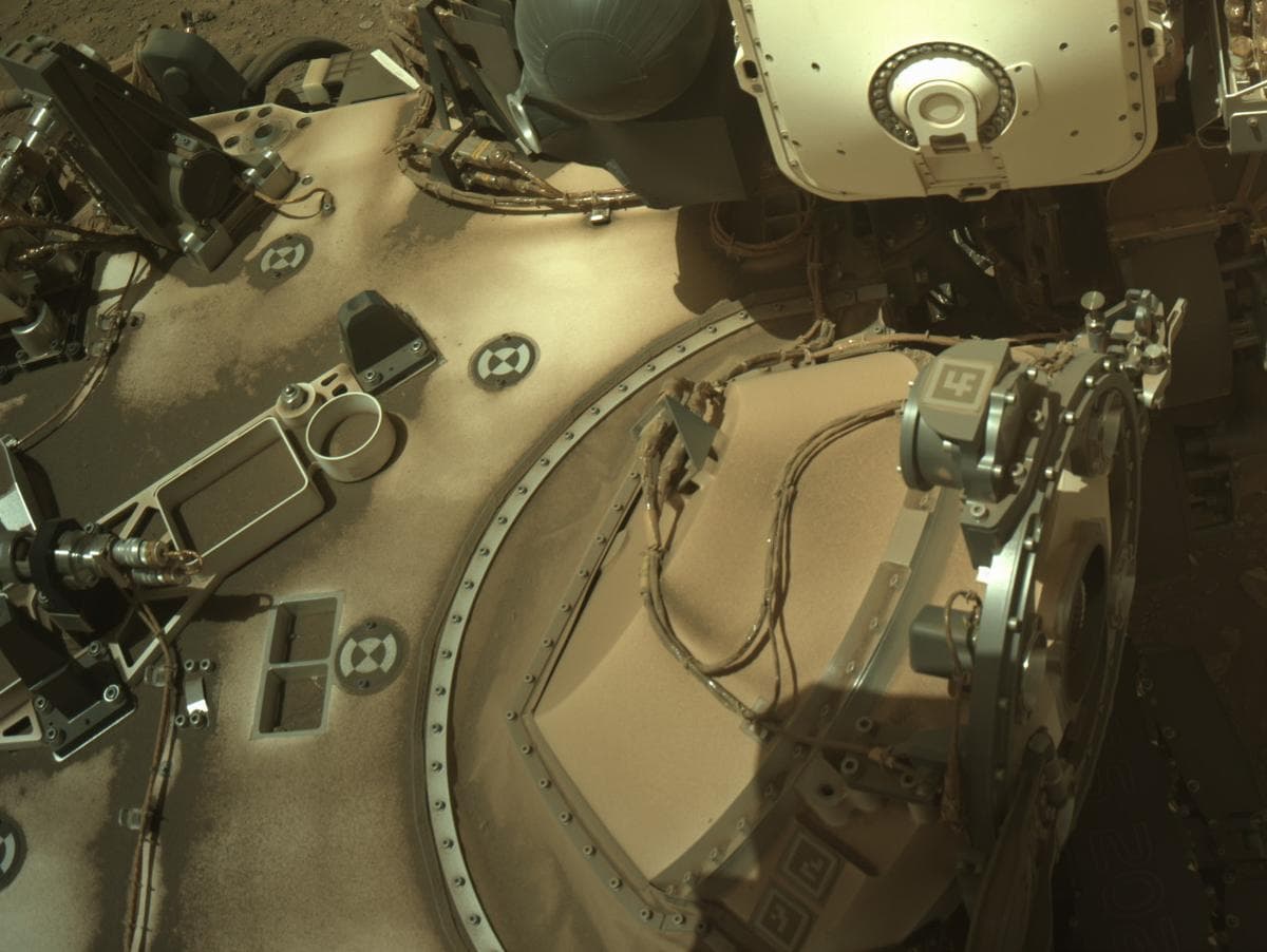 Mars image captured by NAVCAM_RIGHT on Perseverance