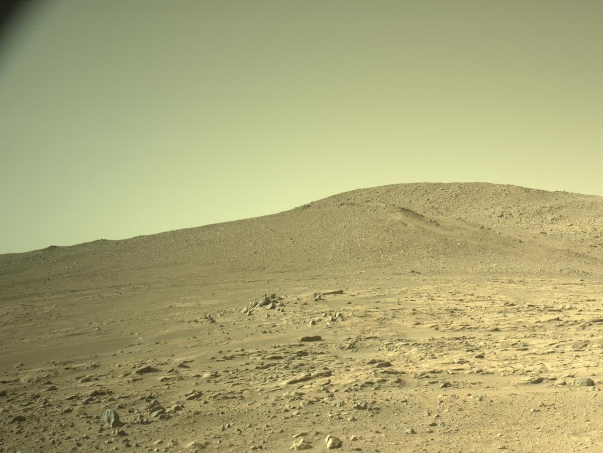 Mars image captured by NAVCAM_RIGHT on Perseverance