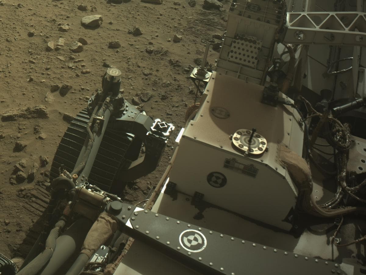Mars image captured by NAVCAM_RIGHT on Perseverance