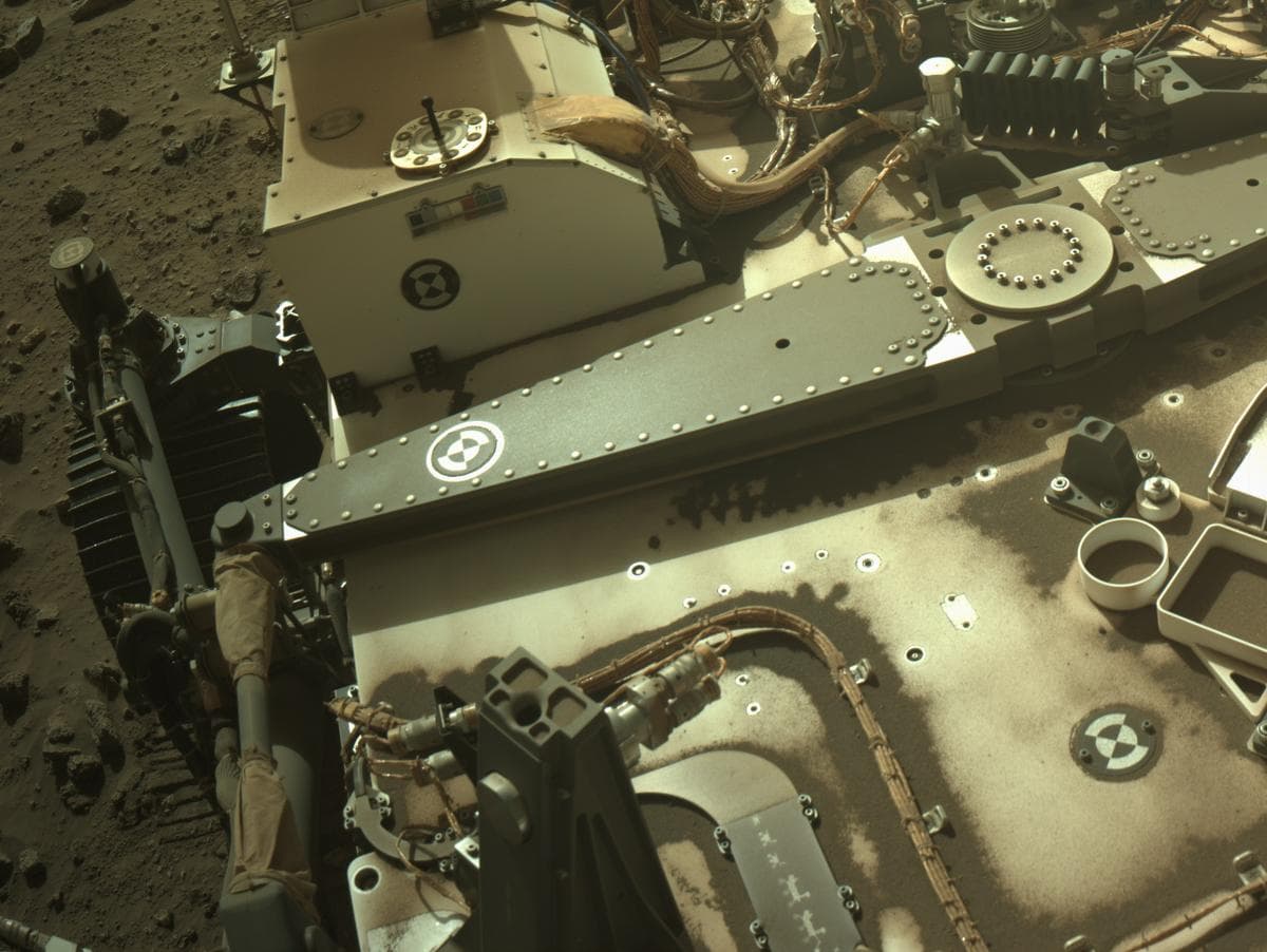 Mars image captured by NAVCAM_RIGHT on Perseverance