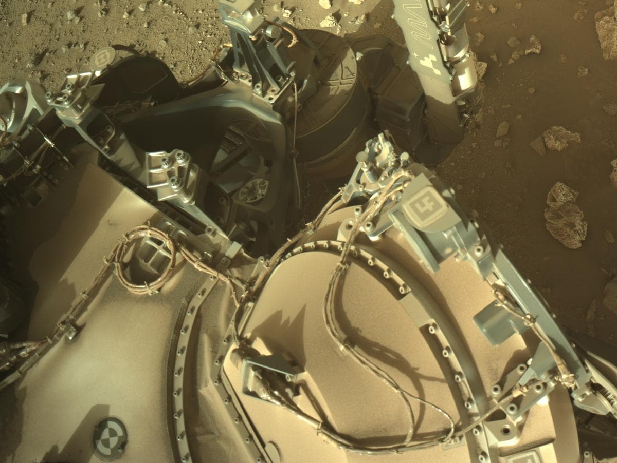 Mars image captured by NAVCAM_LEFT on Perseverance