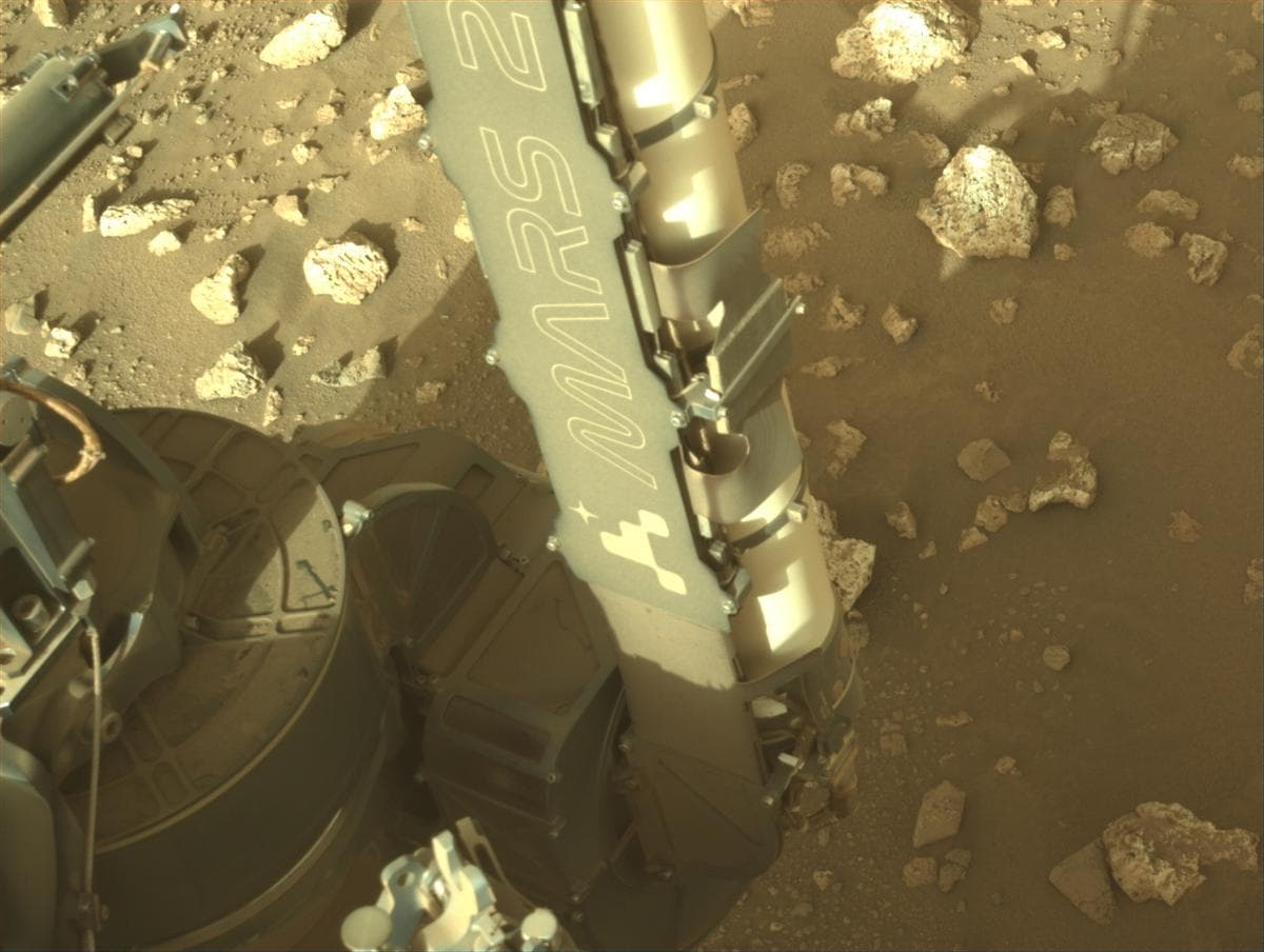 Mars image captured by NAVCAM_LEFT on Perseverance