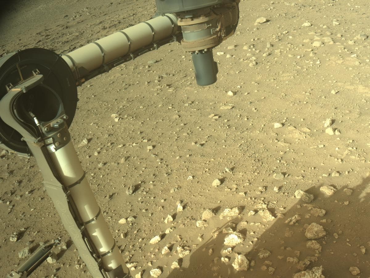 Mars image captured by NAVCAM_RIGHT on Perseverance