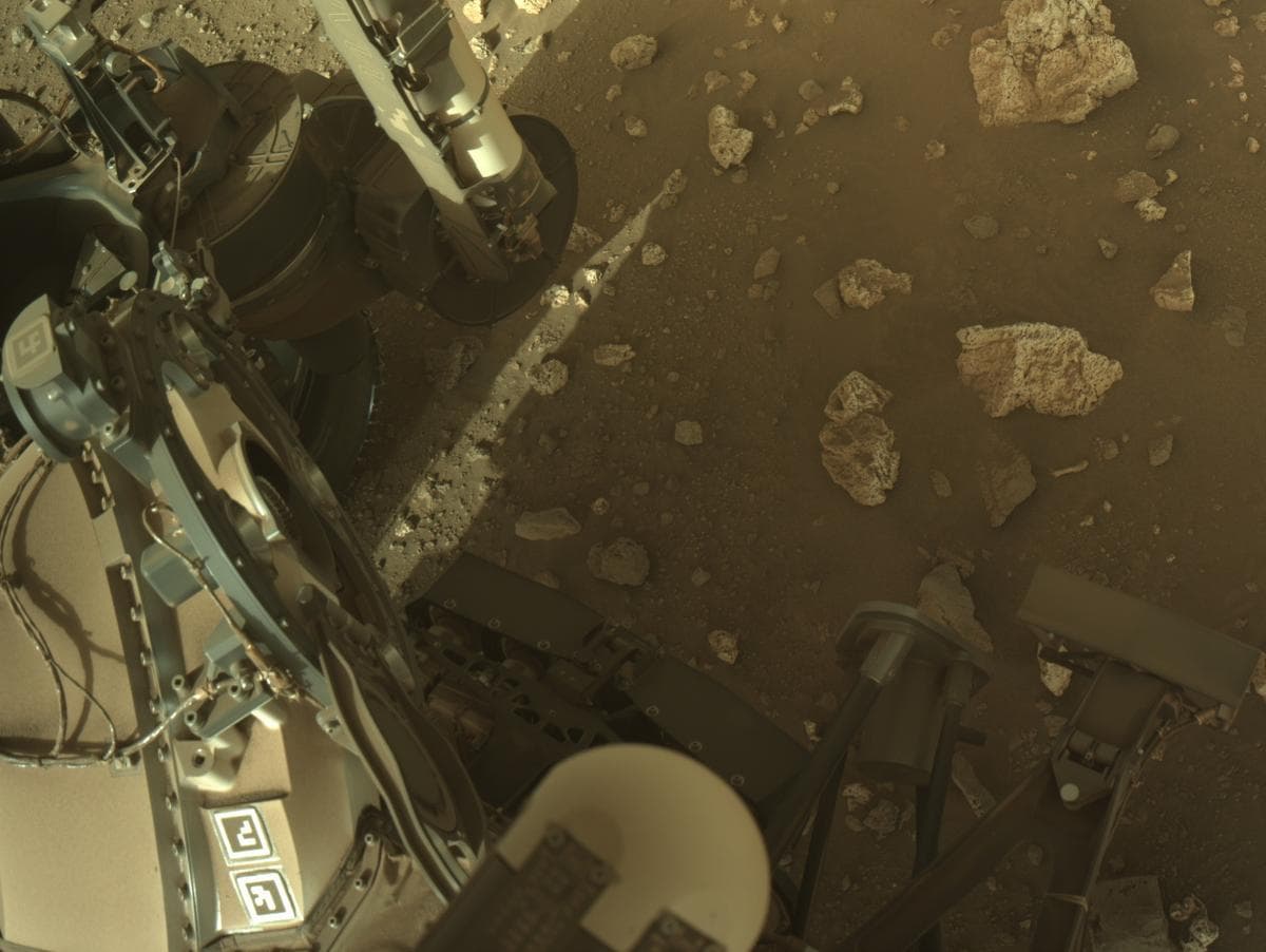 Mars image captured by NAVCAM_RIGHT on Perseverance