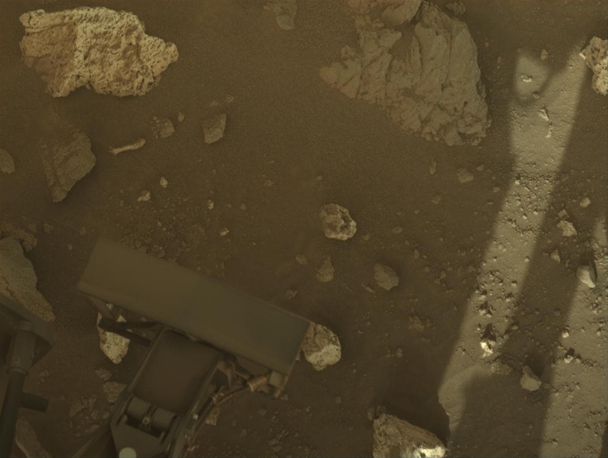 Mars image captured by NAVCAM_RIGHT on Perseverance
