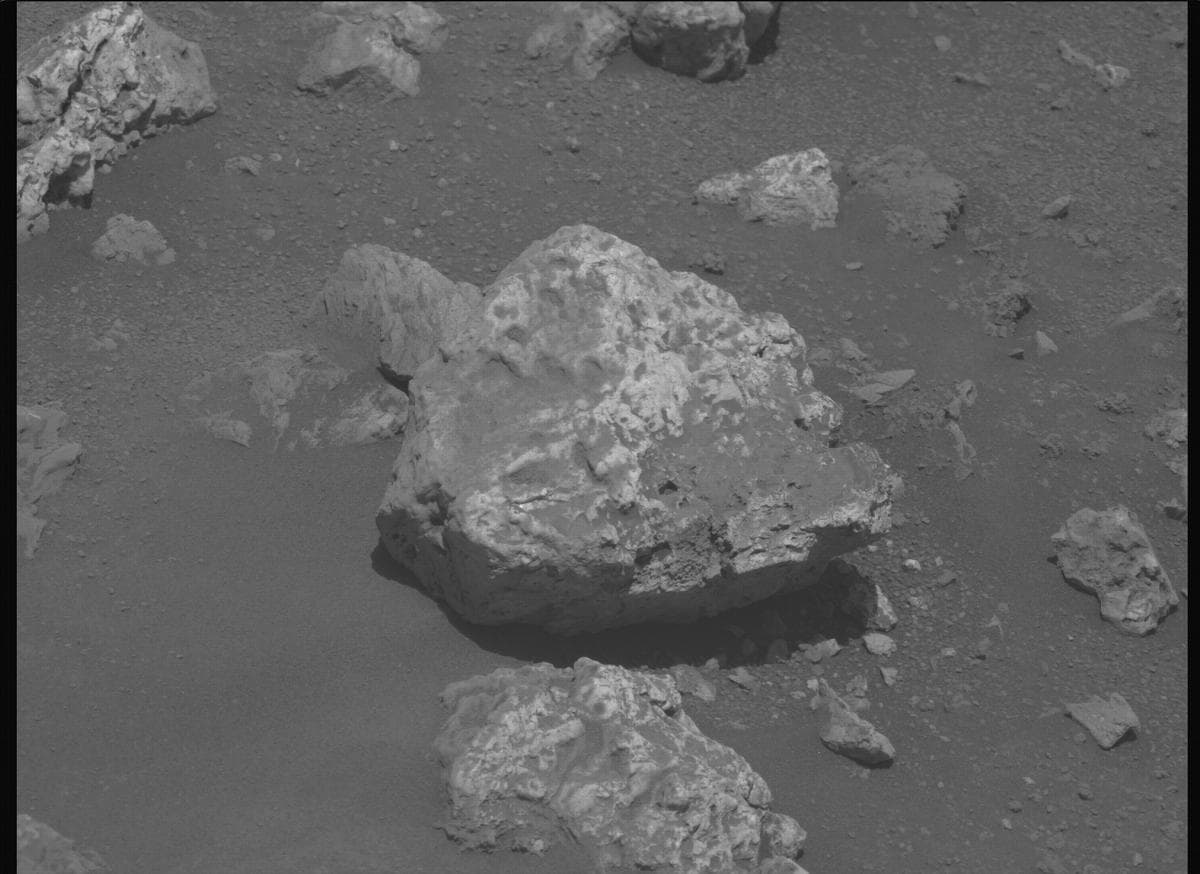 Mars image captured by MCZ_LEFT on Perseverance