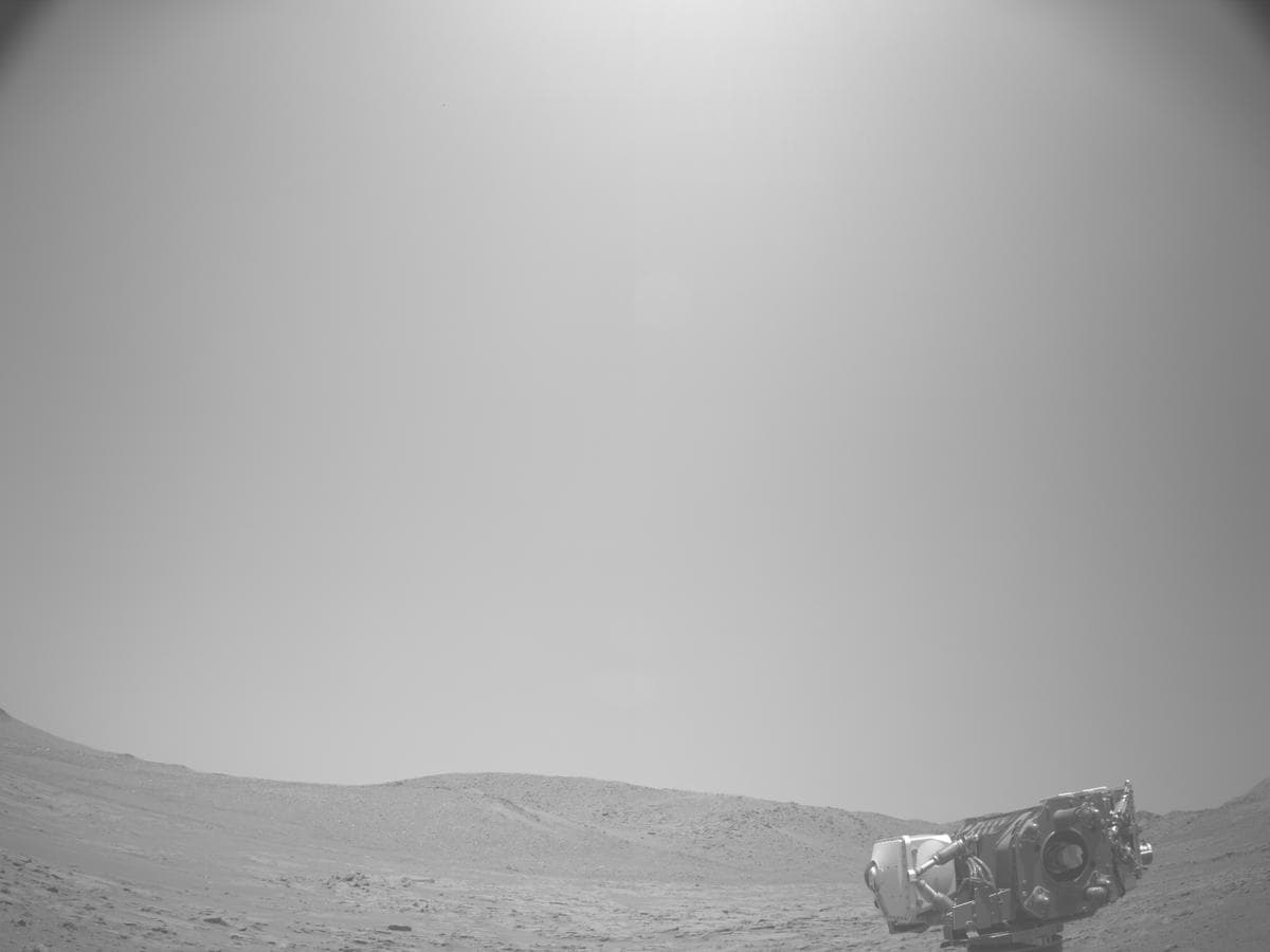 Mars image captured by NAVCAM_LEFT on Perseverance