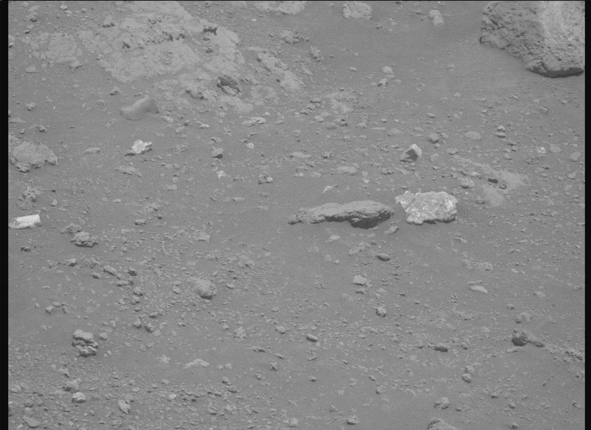Mars image captured by MCZ_RIGHT on Perseverance