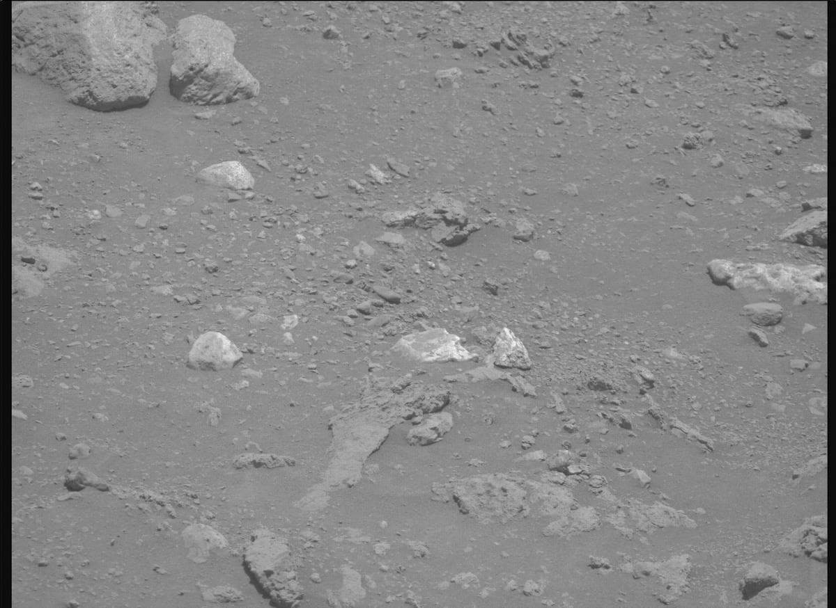 Mars image captured by MCZ_RIGHT on Perseverance