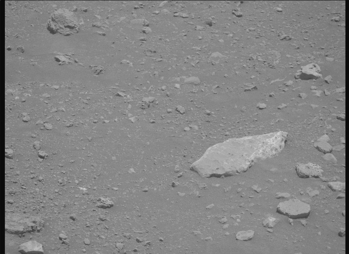 Mars image captured by MCZ_RIGHT on Perseverance