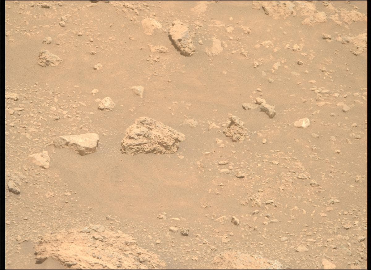 Mars image captured by MCZ_RIGHT on Perseverance