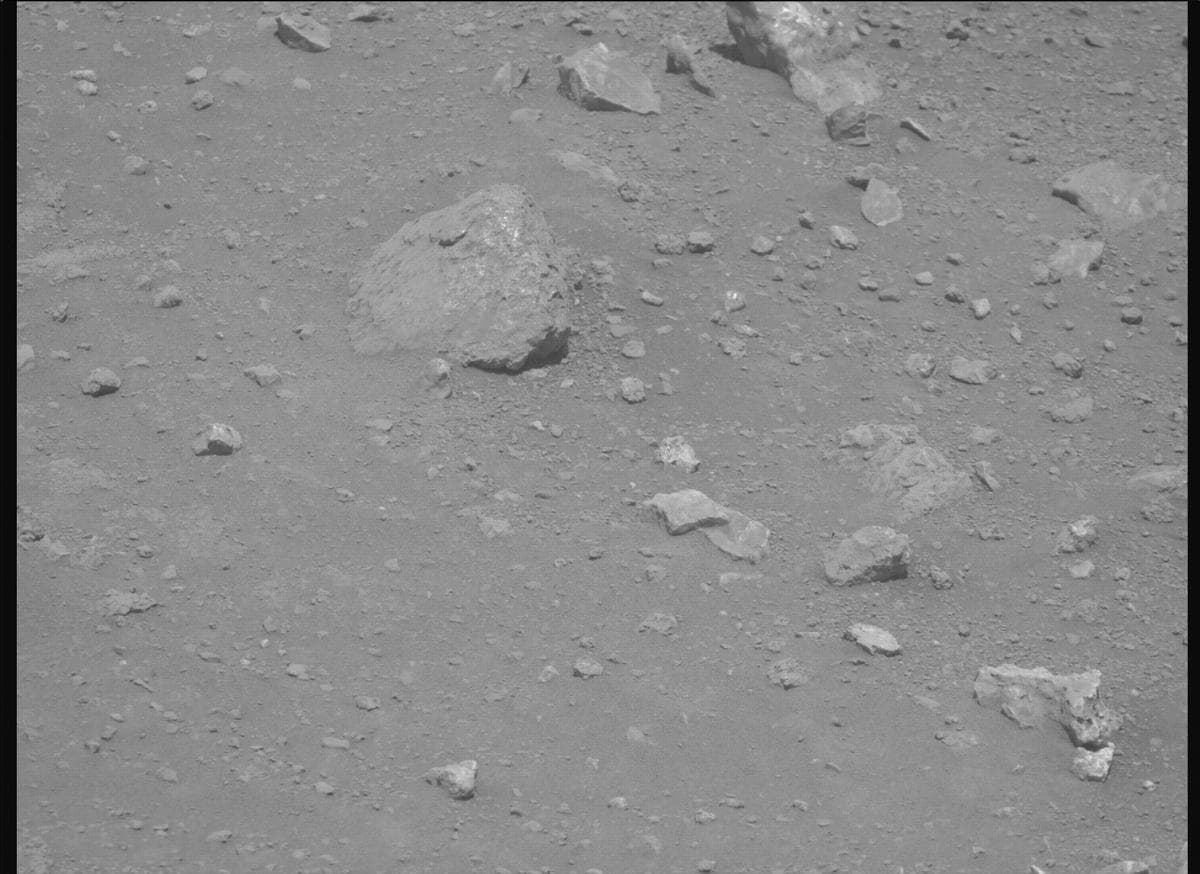 Mars image captured by MCZ_RIGHT on Perseverance