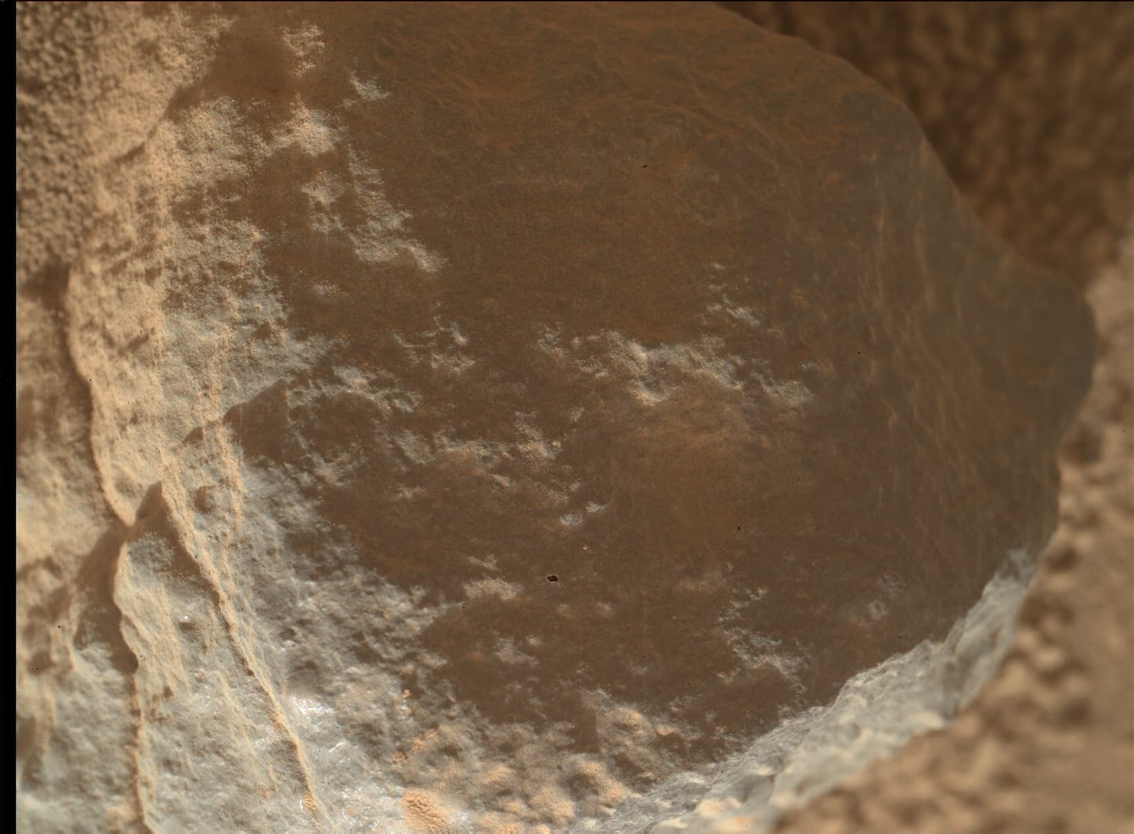 Foto de Marte da câmera MAHLI