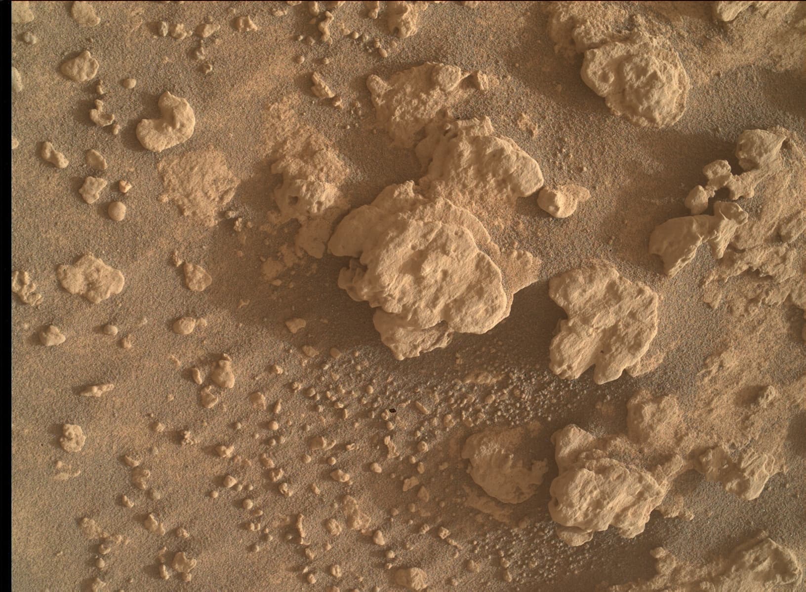 Foto de Marte da câmera MAHLI