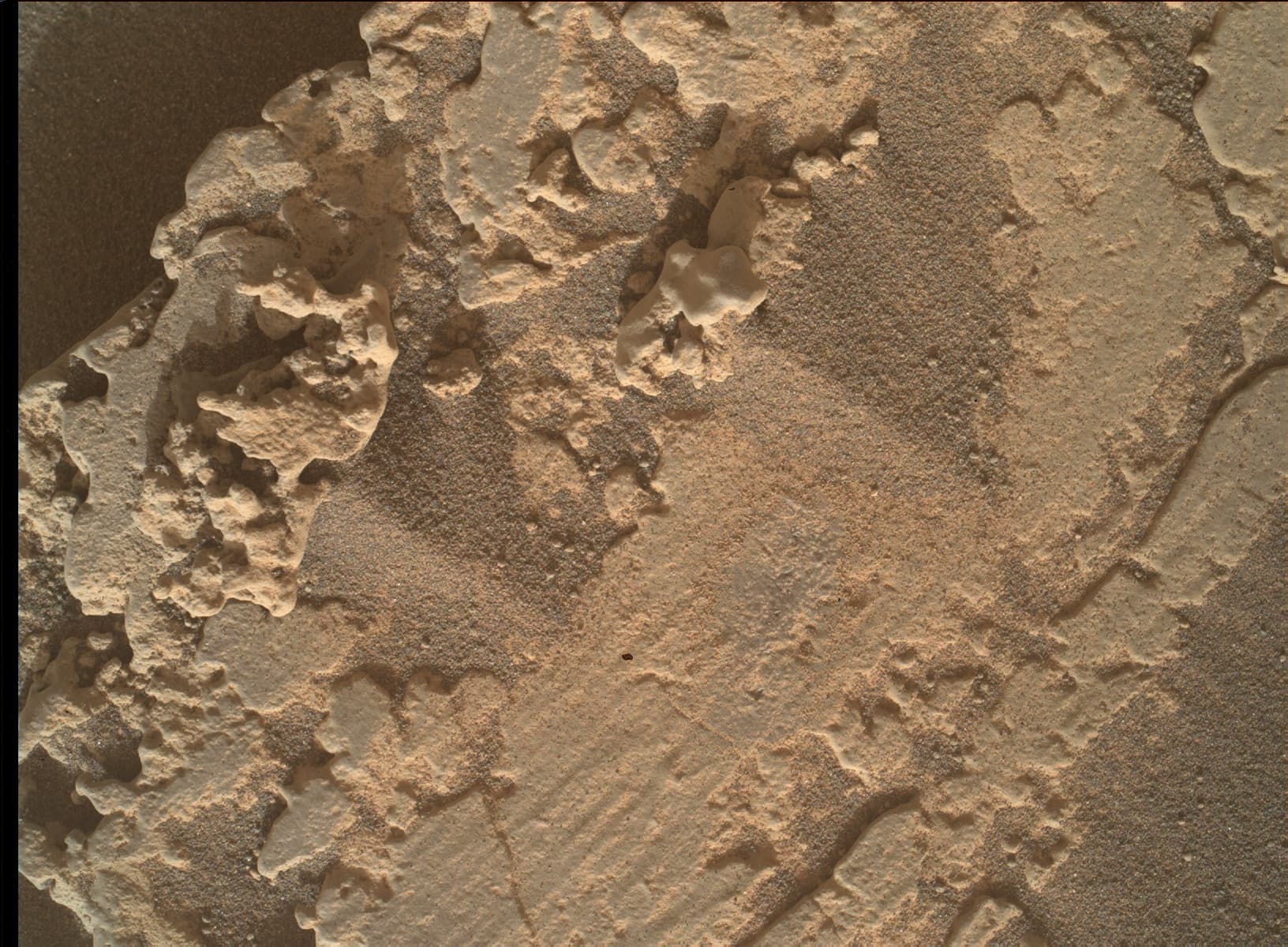 Foto de Marte da câmera MAHLI