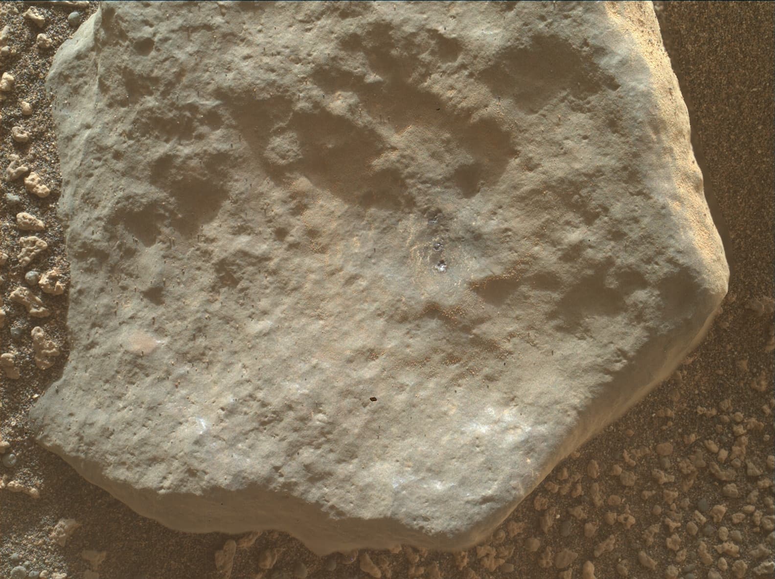 Foto de Marte da câmera MAHLI