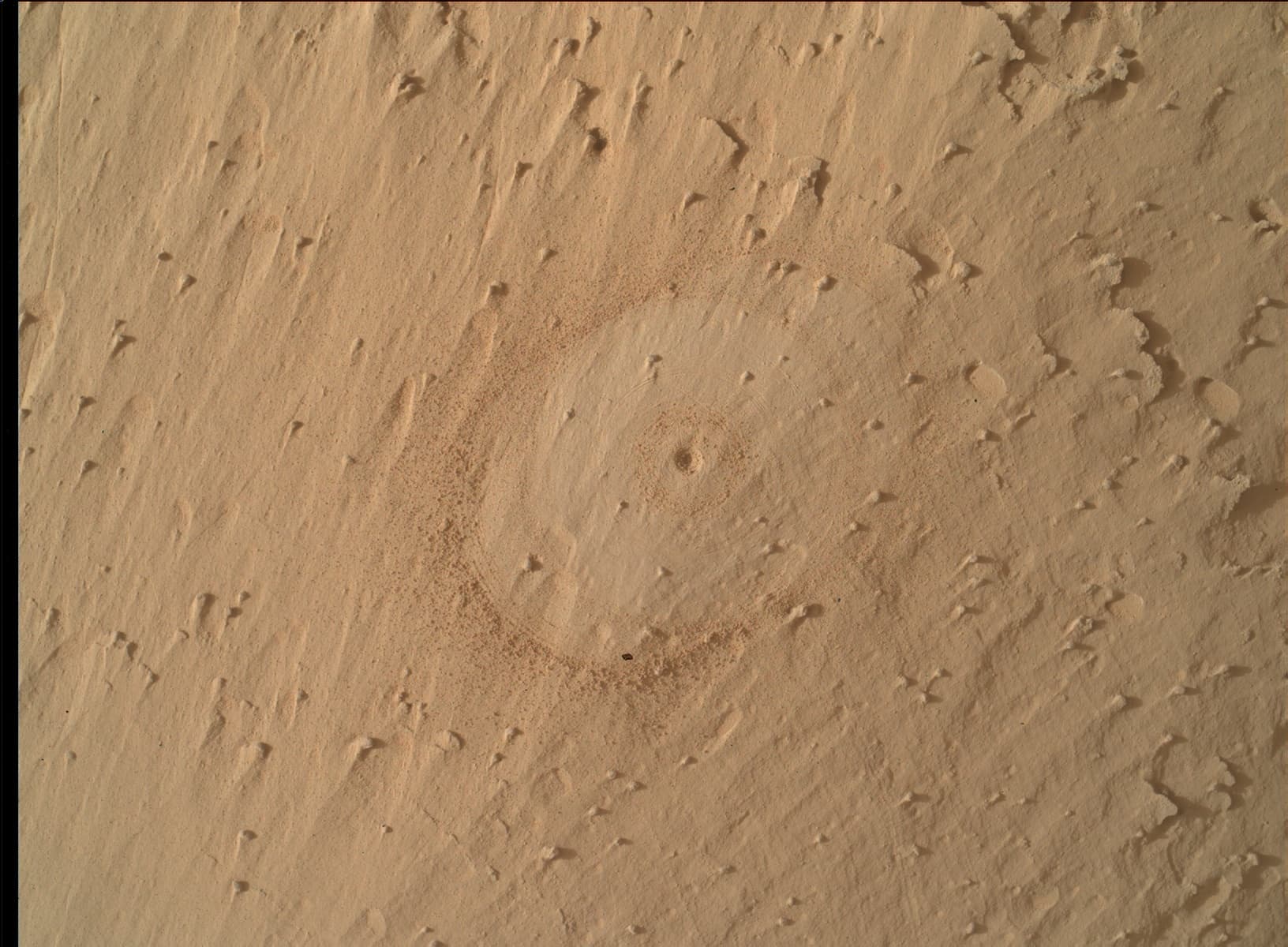 Mars image captured by MAHLI on Curiosity