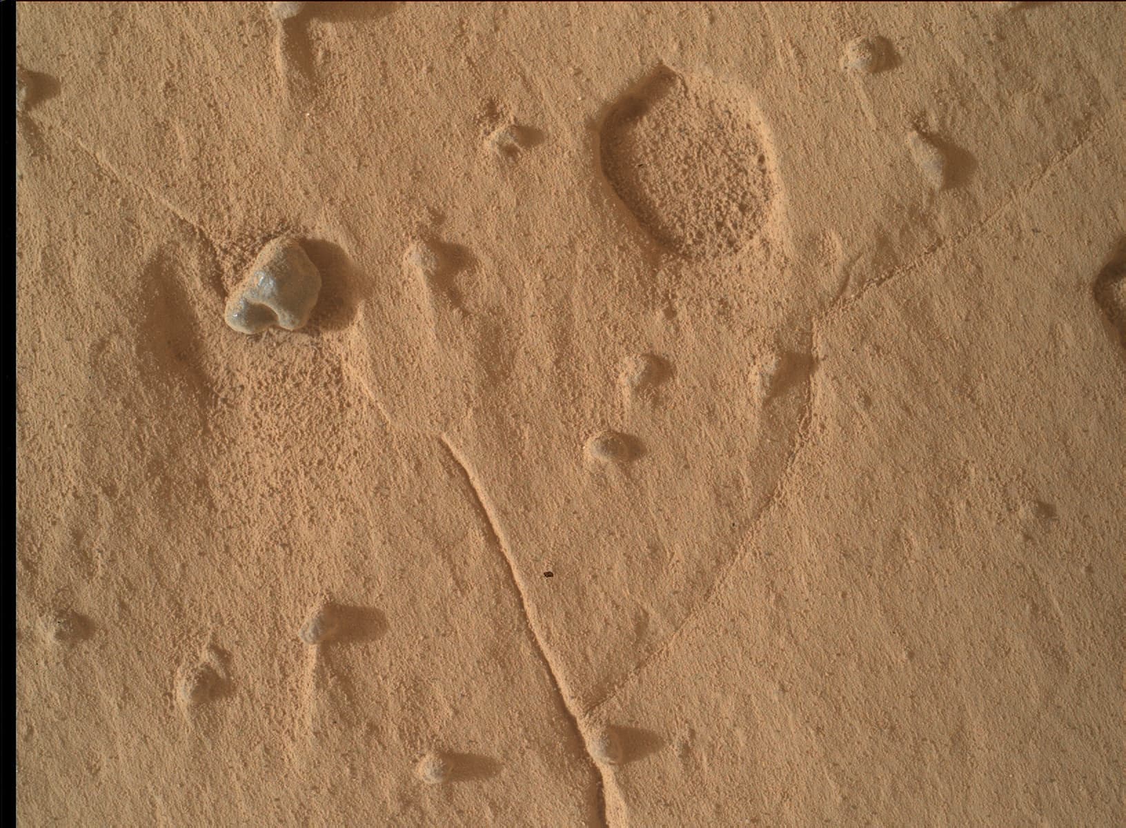 Mars image captured by MAHLI on Curiosity
